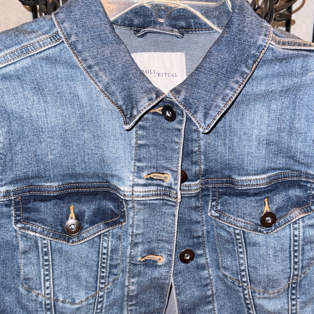 Daily Ritual Light Blue Denim Jacket - Picture 6 of 9